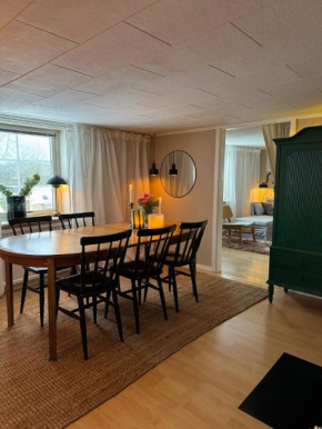 Stuga mitt i Åkulla bokskogar, Rolfstorp